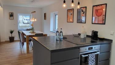 Stressfrei nahe LEGOLAND - 2 Ferienhäuser mit viel Platz für Familien & Gruppen - Foto 3, stove