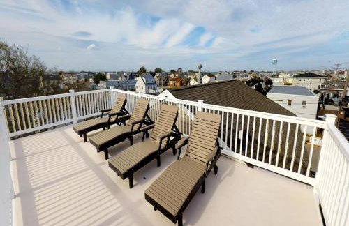 Roof-Top Deck With Ocean & Bay Views Single Family Beach Badges Private Yard Ping Pong And Pool Table Wifi 1 Block From Ocean 15 Blocks To Bay - Foto 17