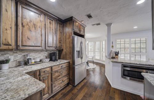 Trophy Haven Retreat With Pool - Foto 11