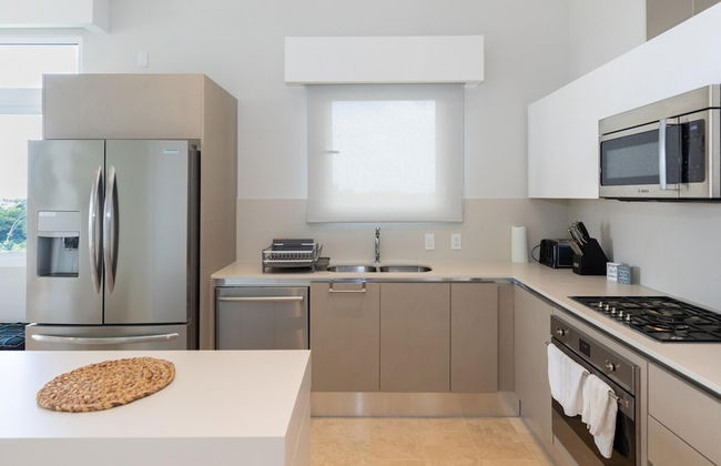 The Couples Condo by Acomodo - Photo 27