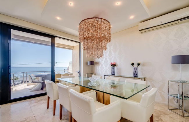 Multi-level Family Villa w Private Pool Views Lions Crest - Foto 3