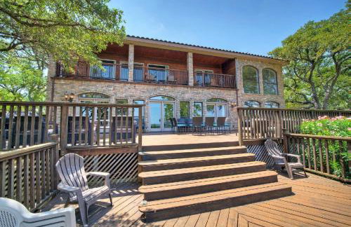 Luxurious Lakefront Estate: Spectacular Views, Expansive Grounds and Private Jetty - Foto 4
