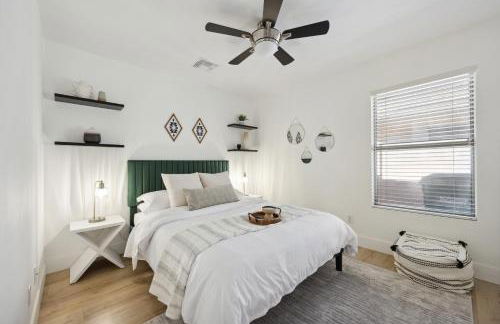 Chic Desert Retreat - Lush Spa Pool - Mini Golf - Foto 17