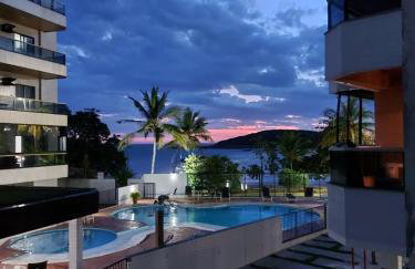 Lindo apartamento frente mar Peracanga - Foto 72