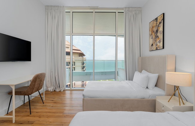 Globalstay Luxury Azizi Mina Beachfront - Foto 13