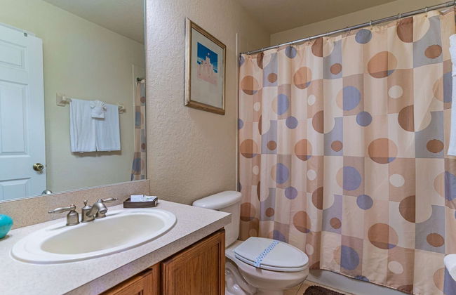 2633 Trafalgar Village - Photo 19