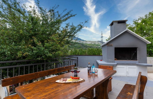 Serene Rural Villa With Pool, Sun Deck, and Children's Play Area - Foto 40