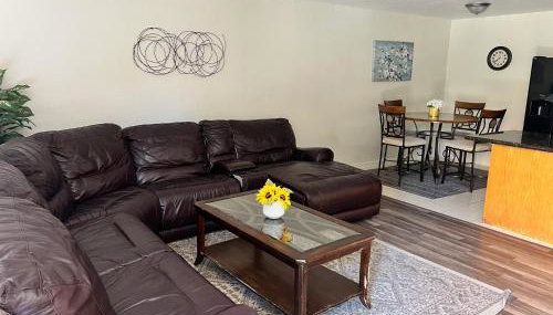 Peaceful 2bed,1bath condo with free parking all yours to enjoy - Foto 2