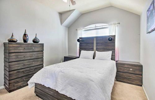 Serene 4BR Lux Home w Heated Spa Pool Massage Chair - Foto 20