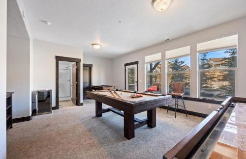 Pvt Hot Tub, Game Rm, Fire Pit, 12 Min Ski and PC - Foto 35