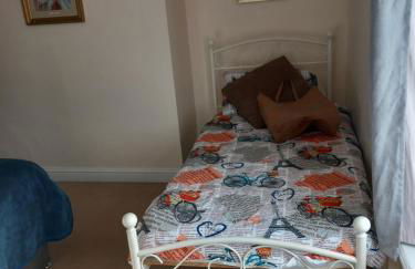 Saracens Head above the pub near Chaple st Leonards - Foto 26