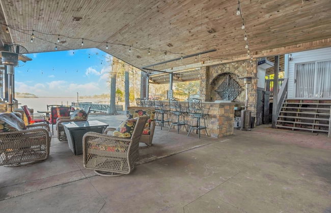 5 BR House Lake Retreat w/ Hot Tub, Sleeps 12 - Foto 63