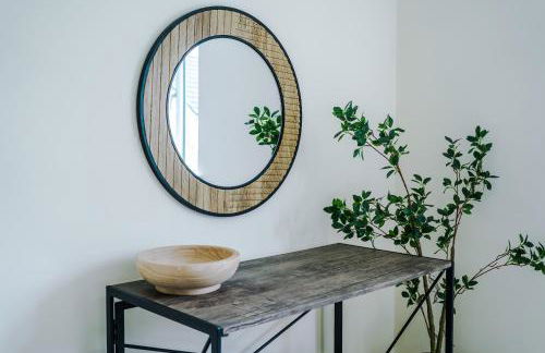 Relax in Style at Wedgwood House 3 BR Home with Garden & Parking - Foto 19