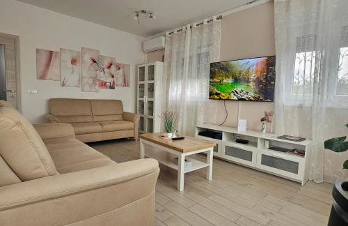 Villa Hirundinidae - Photo 16