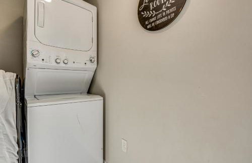 1 Mi to Beltline Access Quiet Getaway with Patio - Foto 12