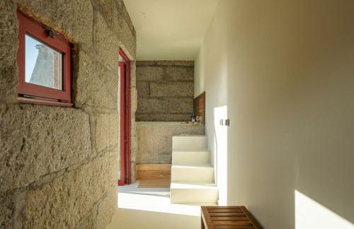 Douro Arda House with Pool & Jacuzzi by HostWise - Photo 8