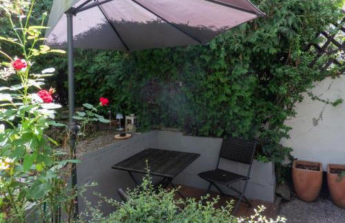 Kleines Souterrain Apartment direkt am Park - Foto 27