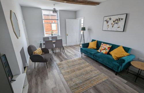 31 High Street - Modern & Stylish 2-bed Apartment - inc parking - Photo 10