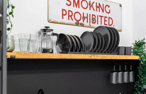 Stylish Apartment - Near City Centre - Smart TV- WIFI - Netfix - Parking - 2NT - Foto 18