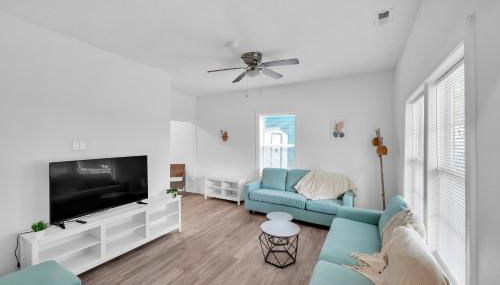 Quiet Family Home - Downtown, Pet Friendly, 4 Beds - Foto 2