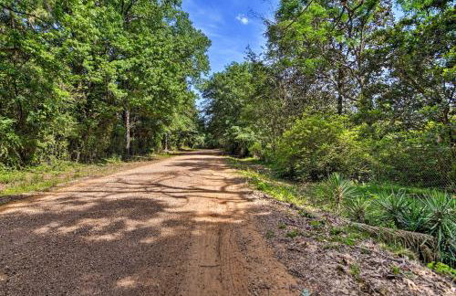 Secluded Baton Rouge Area Hideaway with Lawn! - Foto 24