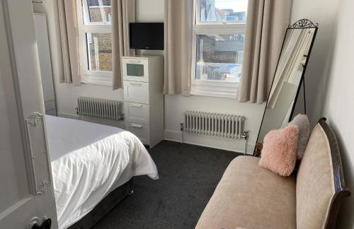 Cosy 2 Bedroom House -2023, 2024 &2025 award winner! - Foto 6