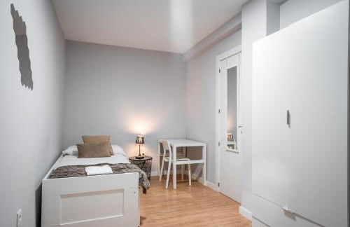 Apartamento turístico con 3 dormitorios en Granada QH Estación de Tren - Photo 22
