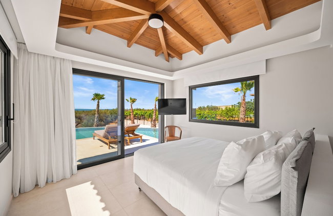 Villa Anassa - Luxurious 4-Bedroom Villa with Private Pool by Temma Villas - Photo 81