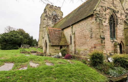 Porter's Lodge - Photo 24