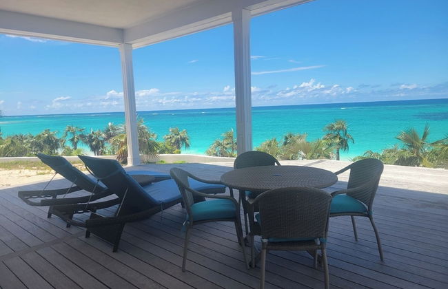 Twin Coves Tranquility: Private Beachfront Estate - Foto 15