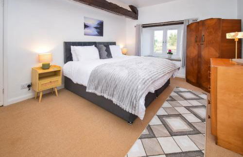 The Old Farm House - Photo 11