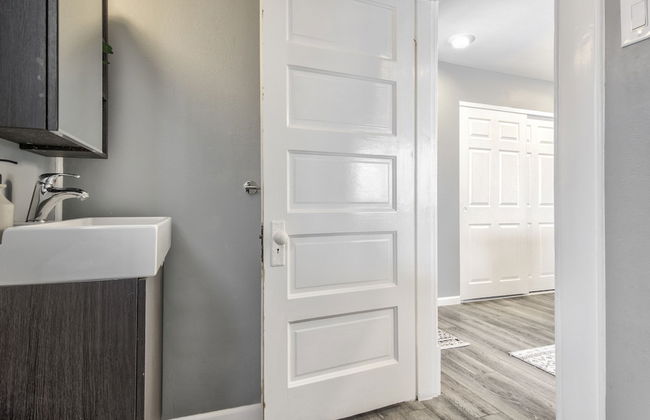 Ambassadors Quarters - Photo 25