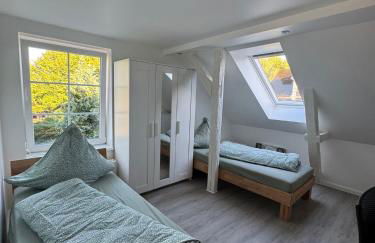 Modern Eight - Photo 7