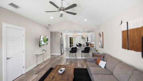 5 Minutes to Beach and Downtown Fire pit Grill - Foto 3