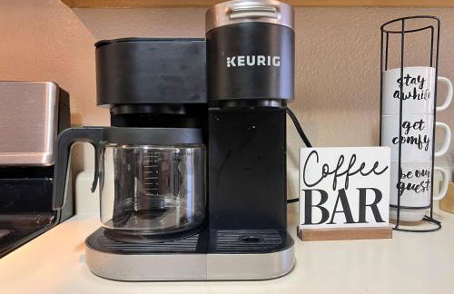 Peaceful West: 4BR Dusk Haven - Foto 16