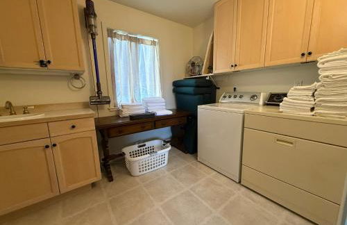 EcoBluff Retreat - Sunset & Water Views! - Foto 17