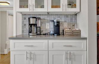 Soak n Stroll 2 State St Casino Firepit Dogs OK - Foto 16