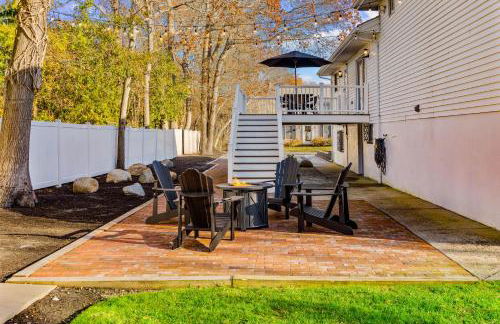 Walk to the Beach - Modern Home with FirePit and Bikes - Foto 59