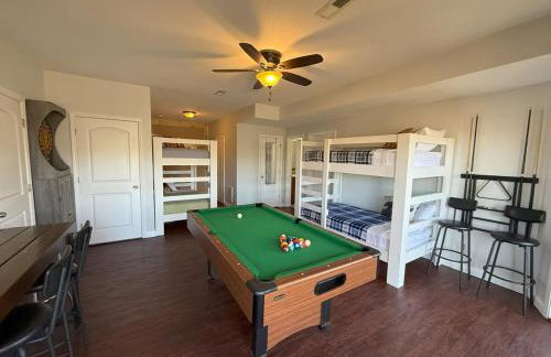 Spacious & Bright Lake Cabin, pet friendly, 8 beds - Foto 5