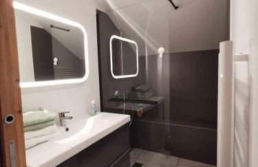 Magnifique duplex au pied des pistes, rénové dans maison de pays - Photo 12