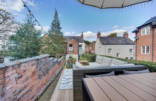 Moody Street - Photo 4