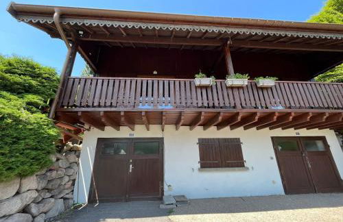 Chalet entier, vue panoramique, ruisseau et sauna. - Foto 22