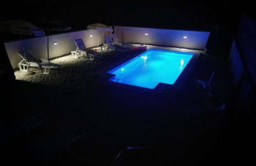 AS Apartments with swimming pool and a large yard - Foto 29