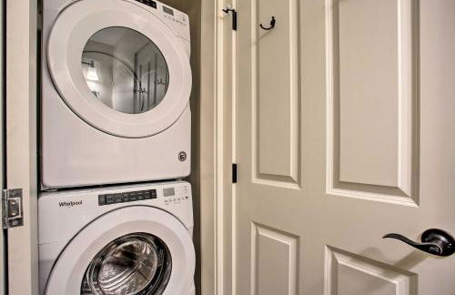 Walk to Dining Saluda Main Street Retreat! - Foto 20