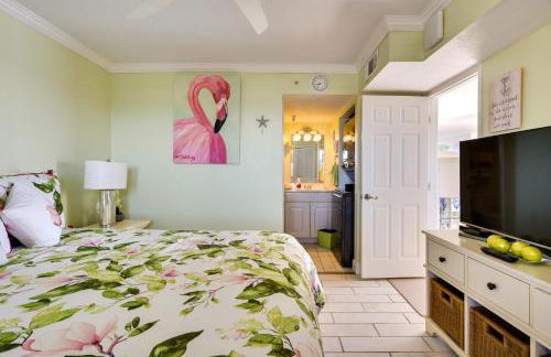 Resort-Style Penthouse with Patio in Hudson! - Foto 16