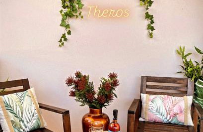 Theros Lux Apartment - Foto 16