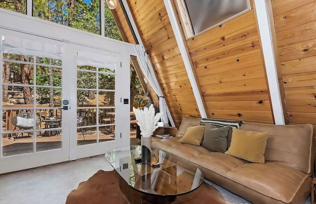 Acute A-frame Cabin w WiFi - Foto 13