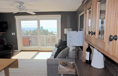 P-Town 2br Beach Beauty on the Bay. Water View! - Foto 11