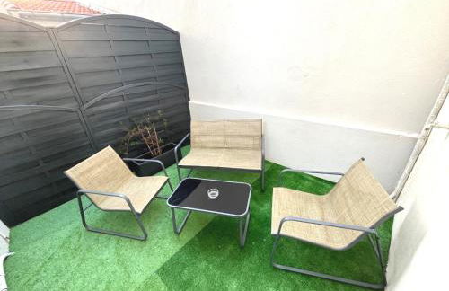 Charming Flat in Nice Villa - Photo 3