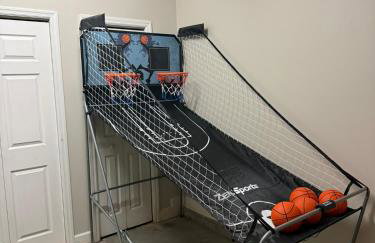 Beach Days, Nightlife Nights, East End of PCB - Foto 9